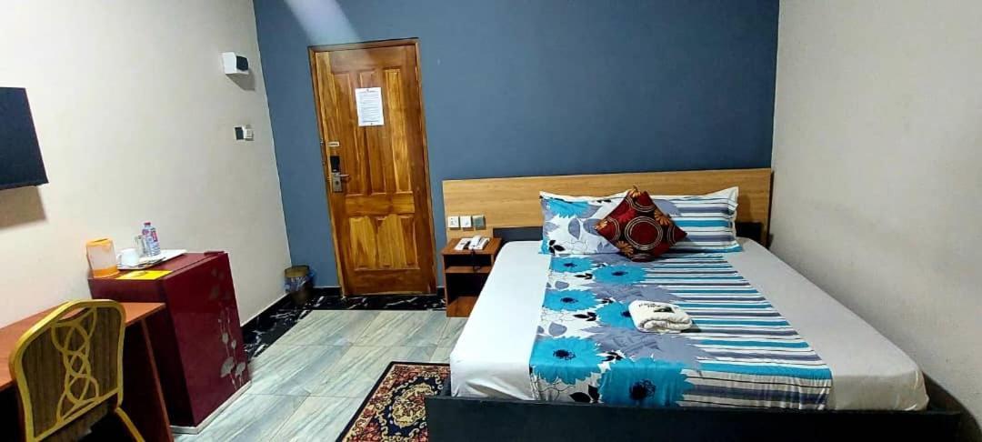 Kikis Court Resort Hohoe Eksteriør billede